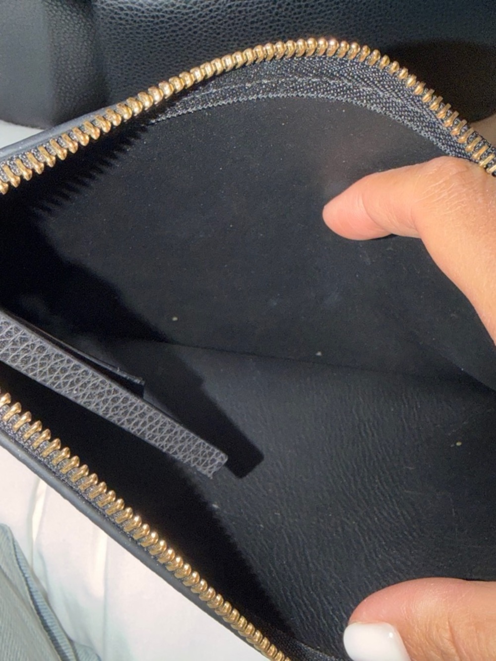 Chloé Black Leather Tote with Gold Padlock Accent - Picture 6 of 7